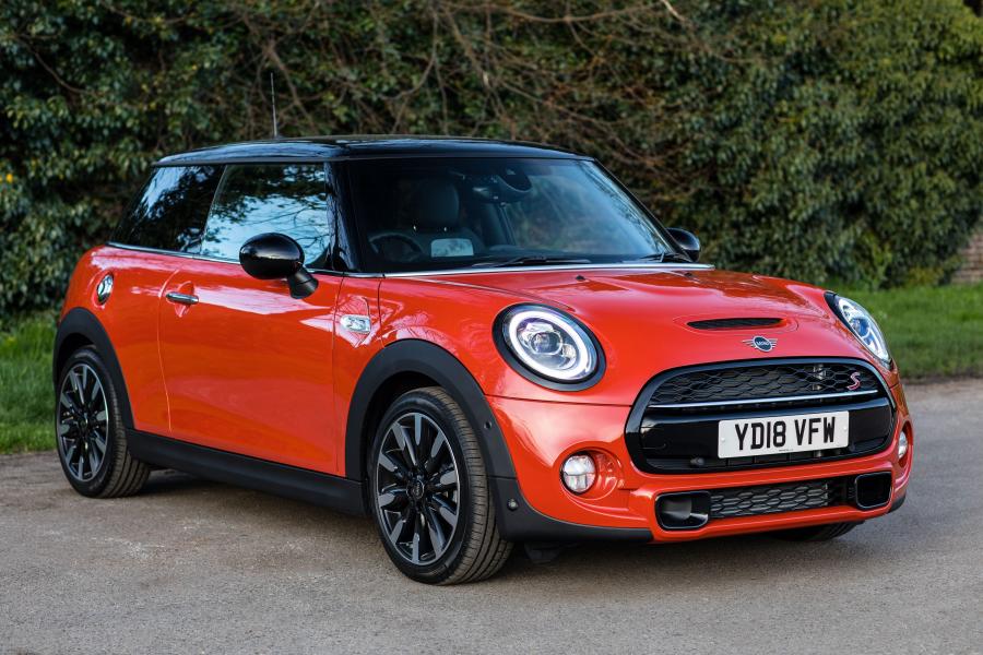  Mini Cooper S (F56) 2018 года  (UK) (фото 1 из 15)